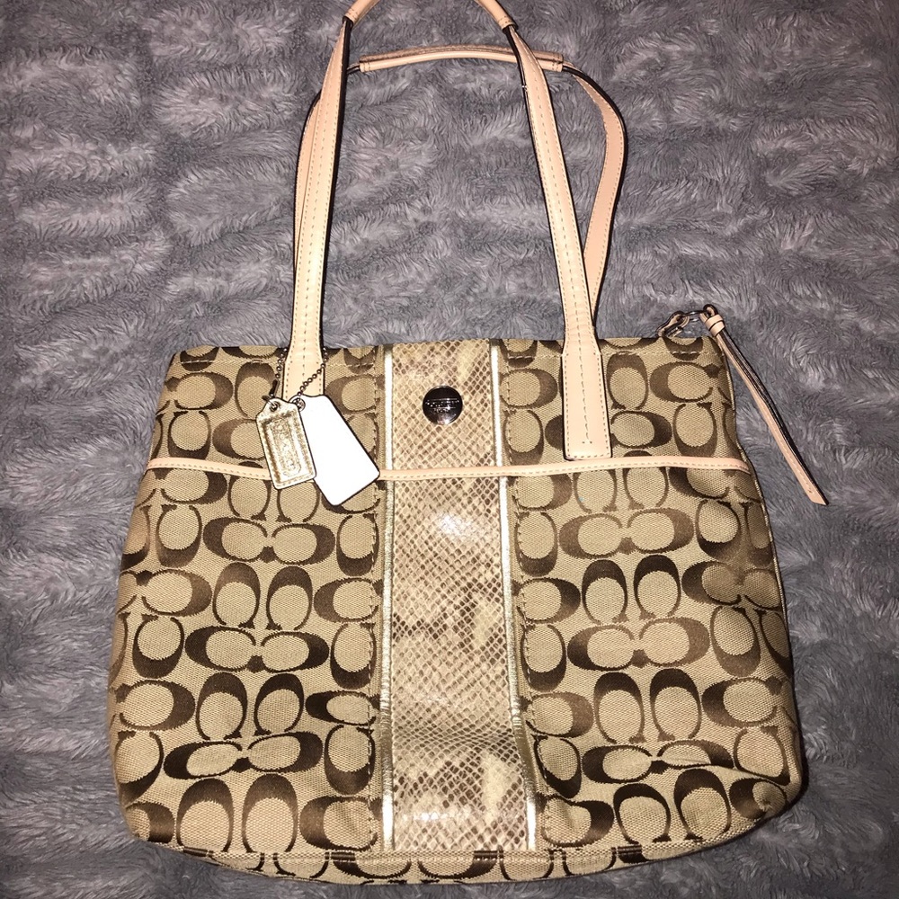 Coach purse
